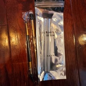 NWT Makeup Brushes Eye Brushes